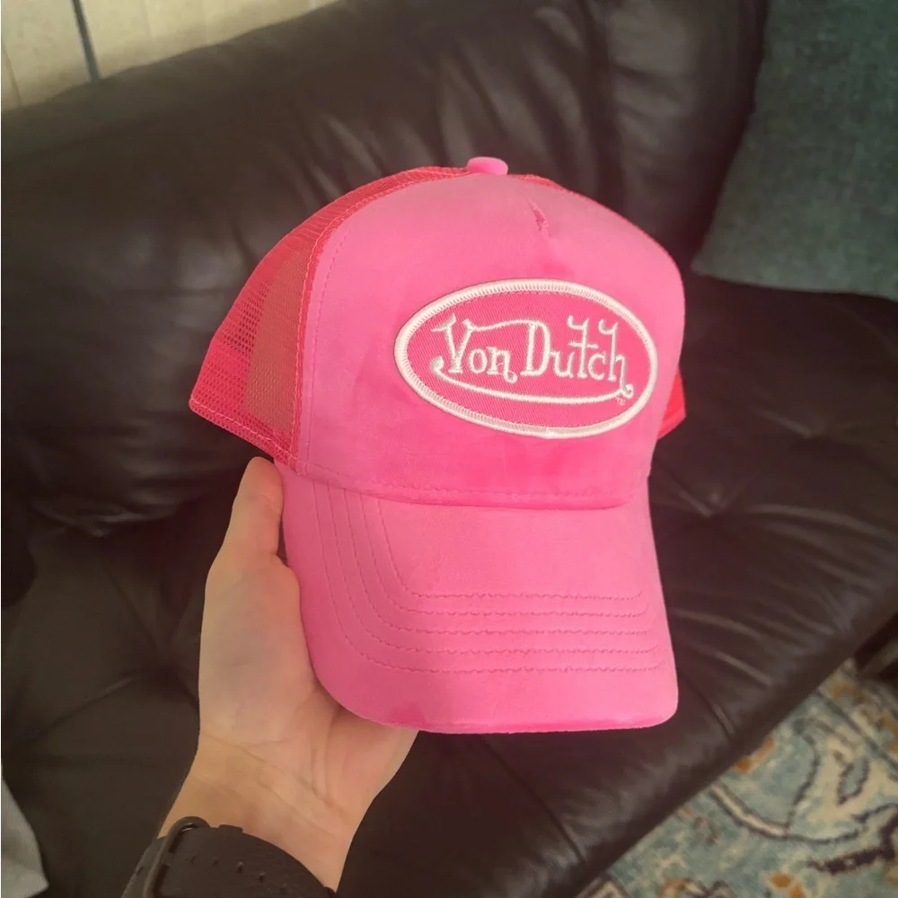 Von Dutch Hot Pink Crush Velvet Trucker New With Tags